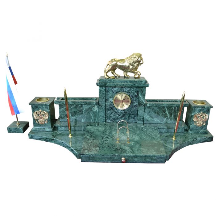 Настольный набор из зеленого мрамора со львом из бронзы "Королевский 5-3"
