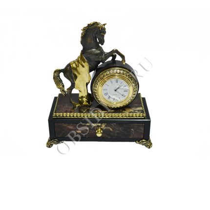Настольные часы из яшмы со шкатулкой "Конь" Ч-31